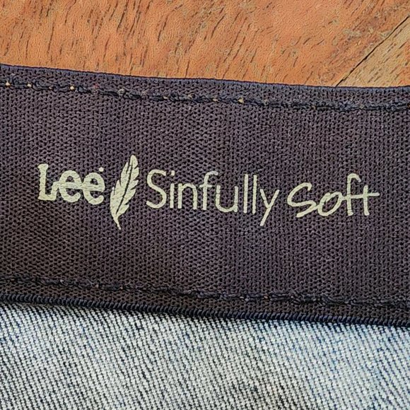 Lee Sinfully Soft Medium Wash Boot Cut Jeans Size 14 Medium - Picture 6 of 14